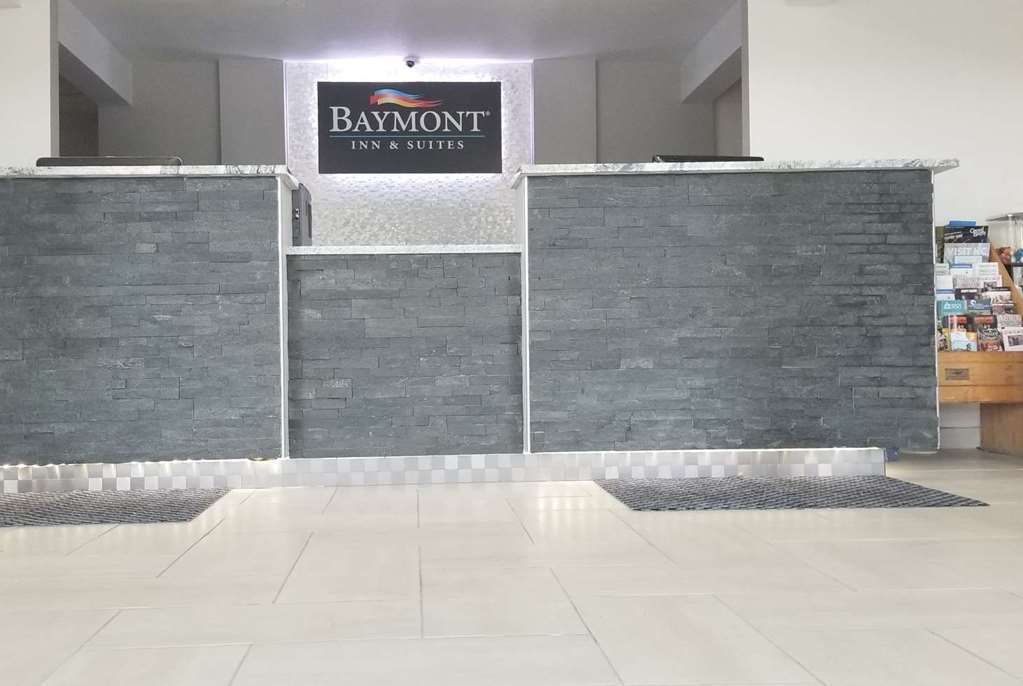 Baymont By Wyndham Des Moines North Hotell Inreriör bild